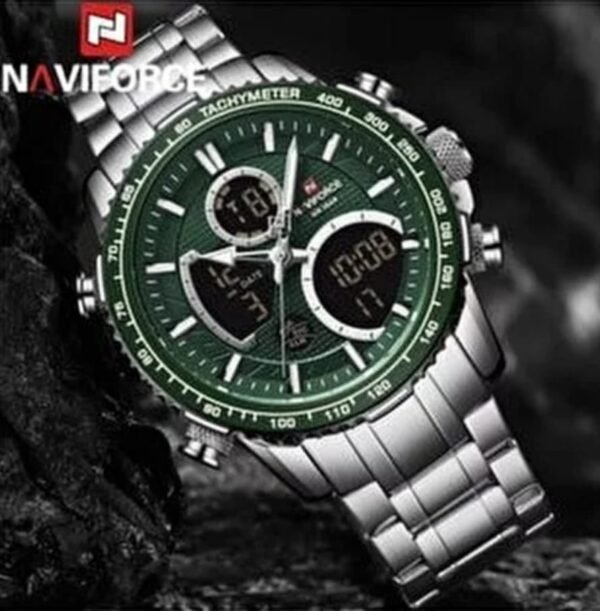 Naviforce saati