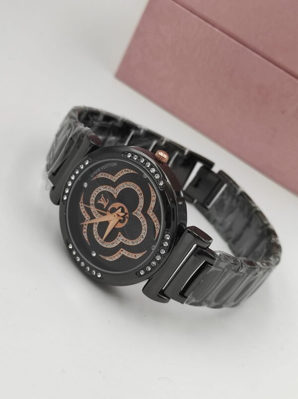 Louis Vuitton saati
