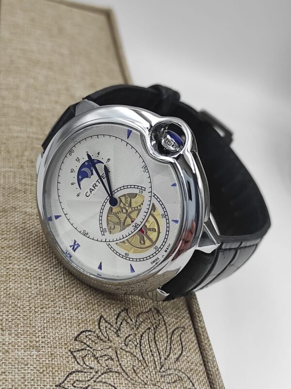 Cartier saati