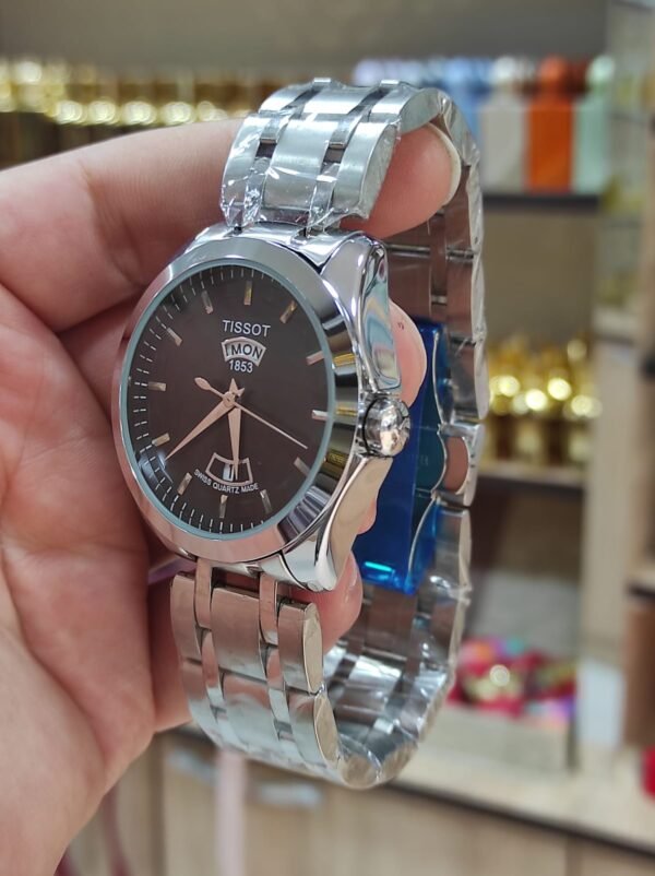 Tissot saati gumusu kisi ucun