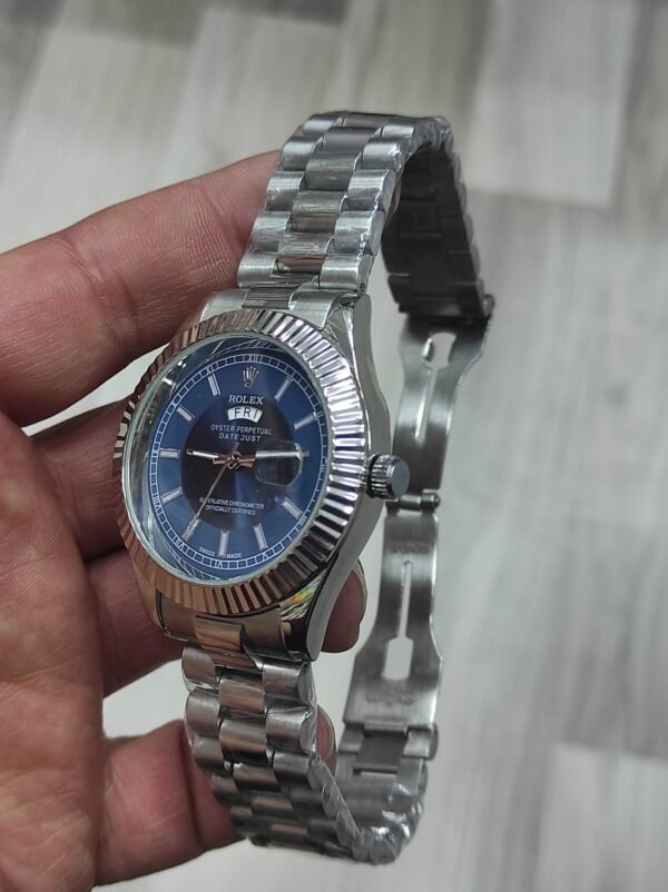 Rolex saati kisi ucun ici goy