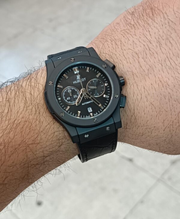 Hublot kisi qol saati