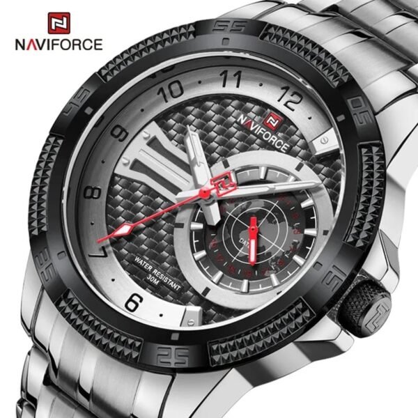 Naviforce saati