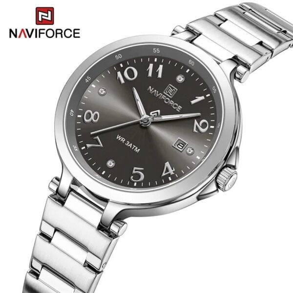 Naviforce saati