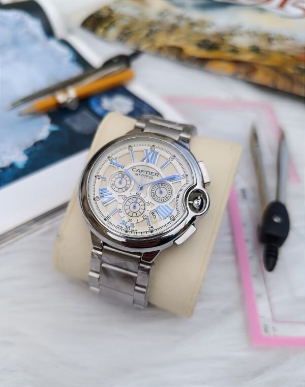 Cartier saati