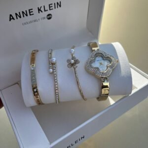 Anne Klein saati