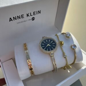 Anne Klein saati