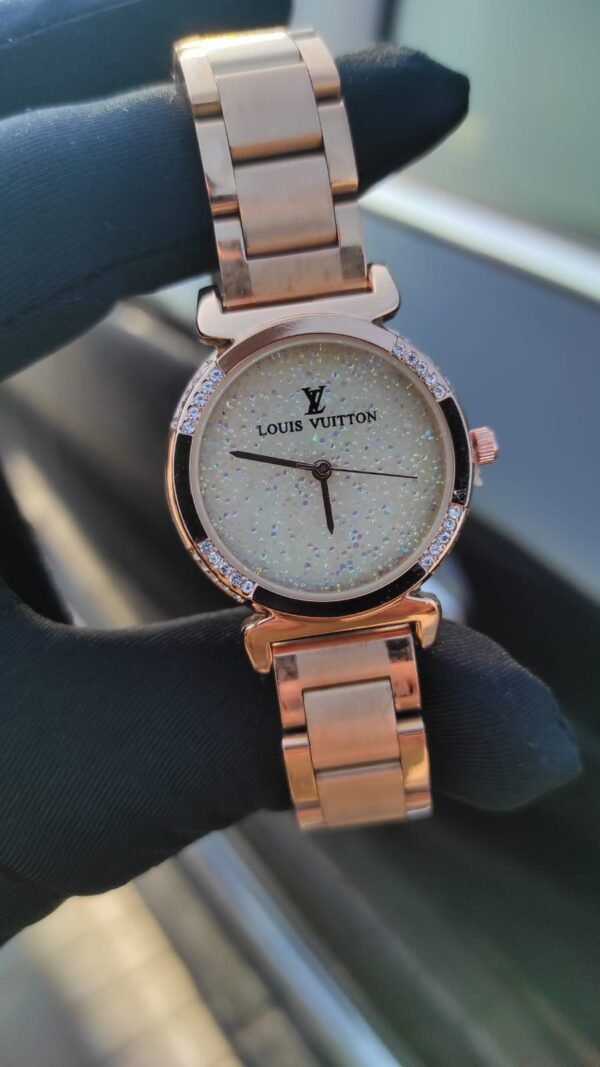 Louis Vuitton saati