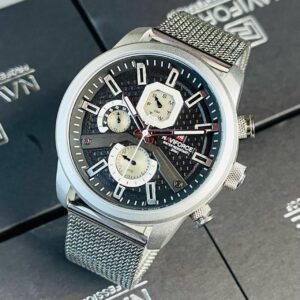 Naviforce saati