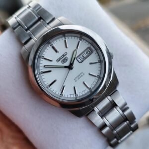 Seiko saati