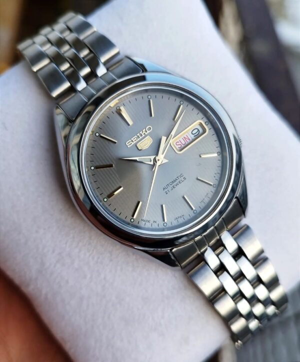 Seiko saati