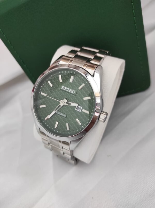 Seiko saati