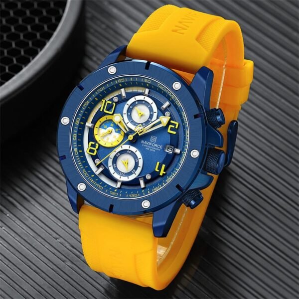 Naviforce saati