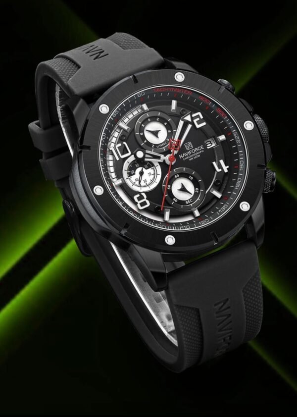 Naviforce saati