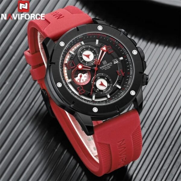 Naviforce saati