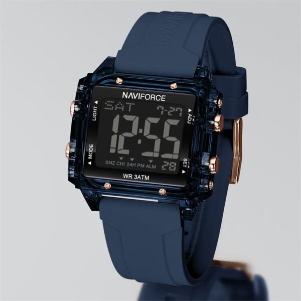 Naviforce saati