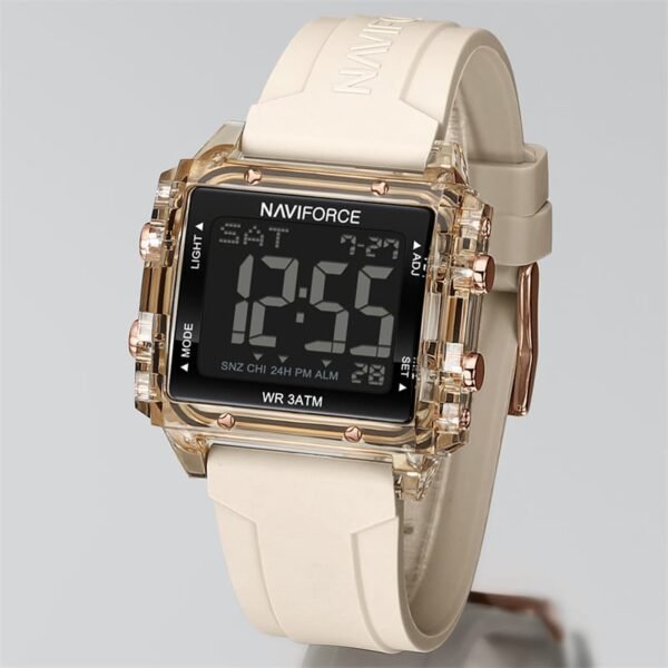 Naviforce saati