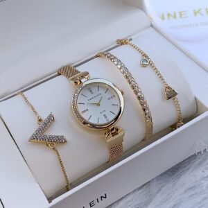 Anne Klein saati