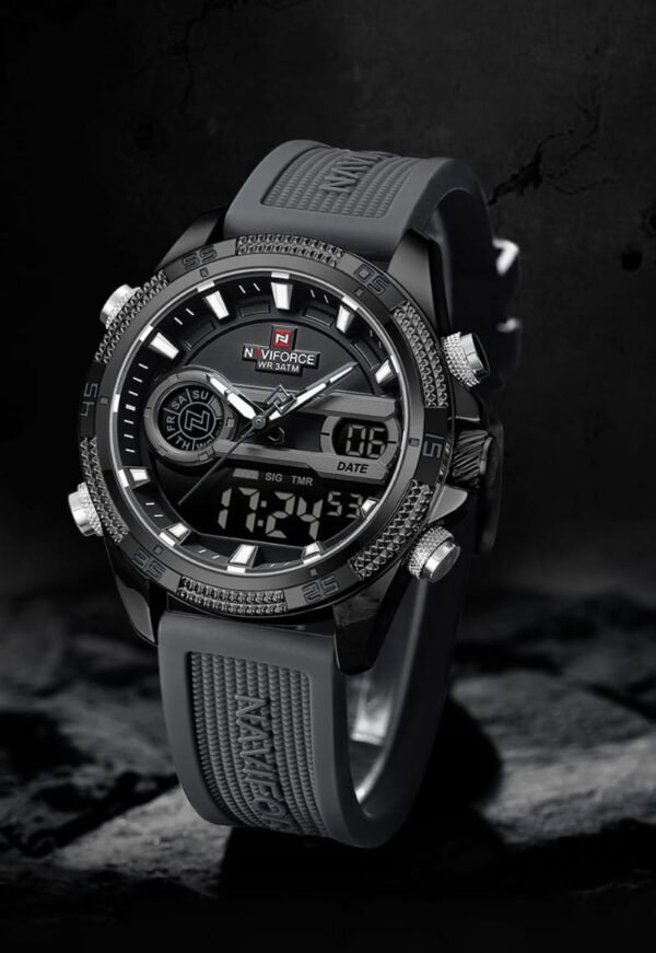 Naviforce saati