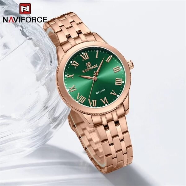 Naviforce saati